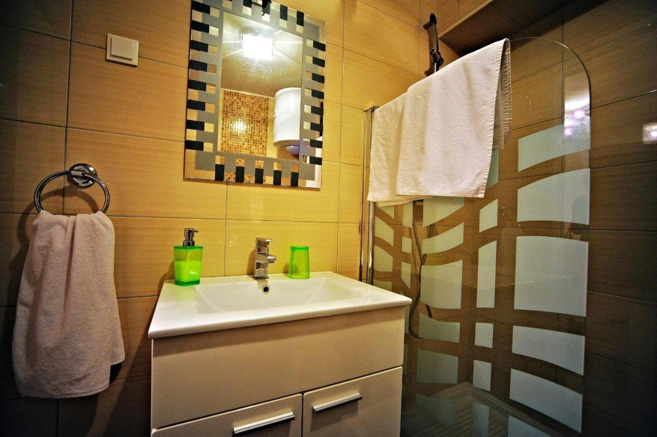 Studio Erika 189 Rovinj Bagian luar foto